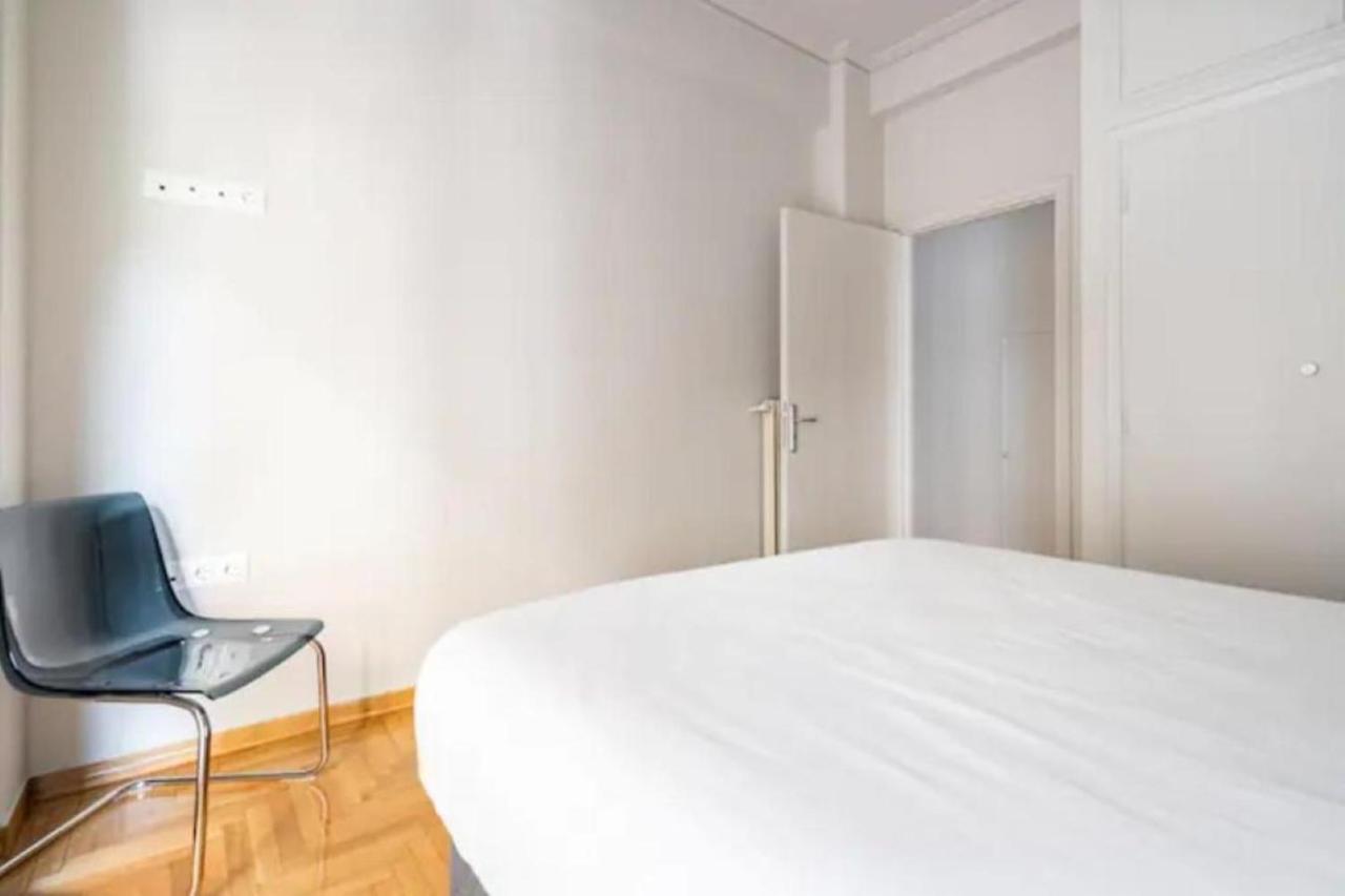 Flisvos Marina Refurbished Apartamento Atenas